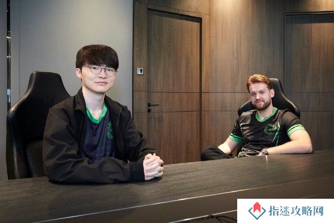两个游戏的传奇！雷蛇官方发布Faker和Niko合照