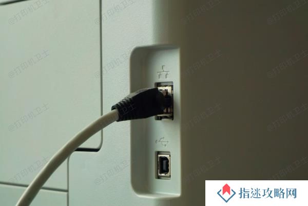检查电源线和数据线