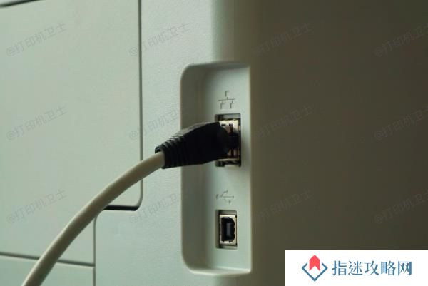 检查打印机电源和硬件连接